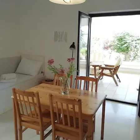 Apartment New With Private Path To Sea-mirko Zavala